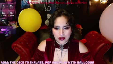 Fetiche Woman online show from 12.31.24