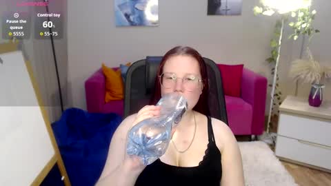 kuri_u online show from 04.16.26