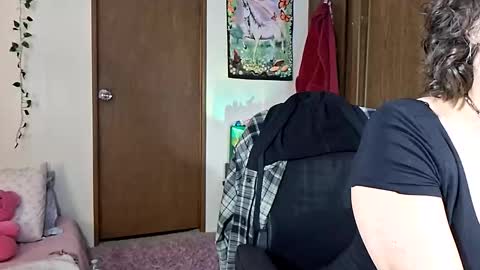 kusshy33 online show from 12.02.25