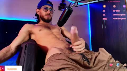 Snapshot of kuzzcoo chatting on 11.05.25 kuzzcoo online show from 11.05.25