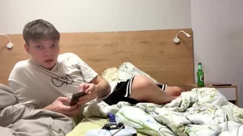 kvara328832 online show from 12.02.25