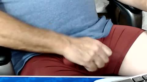 Snapshot of kwib34 chatting on 10.25.25 kwib34 online show from 10.25.25