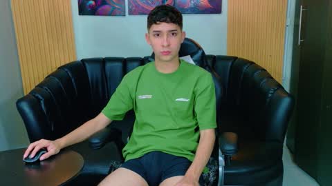 Snapshot of kygo_williams chatting on 11.19.25 Kygo online show from 11.19.25