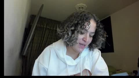 Snapshot of kyhara chatting on 02.18.26 kyhara online show from 02.18.26