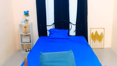 Snapshot of kylaroseee chatting on 10.11.25 kylarose smith online show from 10.11.25