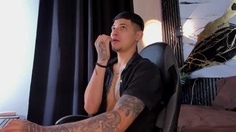 kylesmithx_ online show from 12.13.25