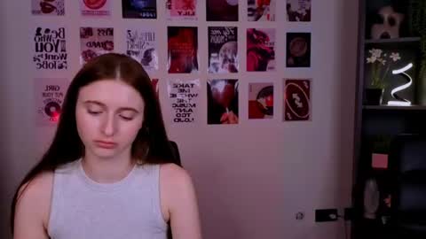 Snapshot of kylie_angel3 chatting on 08.08.26 Kylie loves u online show from 08.08.26