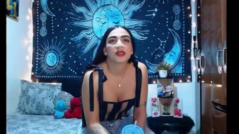 Snapshot of kylie_capricorn chatting on 04.26.26 kylie online show from 04.26.26