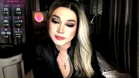 Snapshot of kylie_iyutera chatting on 12.22.24 kylie online show from 12.22.24