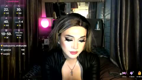 Snapshot of kylie_iyutera chatting on 01.14.25 kylie online show from 01.14.25