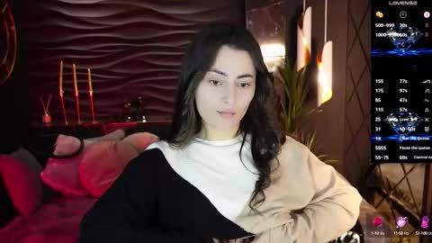 Snapshot of kylie_mellow chatting on 09.27.25 Kylie online show from 09.27.25