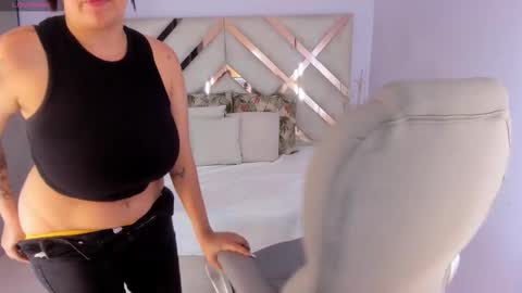 Kylie Reyes  online show from 03.12.26