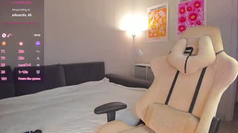 Snapshot of kylie_starrrr chatting on 12.02.24 Ann online show from 12.02.24