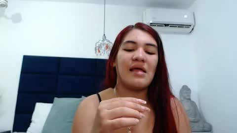 Snapshot of kyliebenson chatting on 10.06.25 Melissa online show from 10.06.25