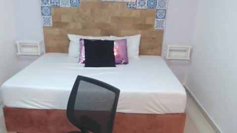 Snapshot of kyliebenson chatting on 12.14.25 Melissa online show from 12.14.25