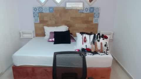 Snapshot of kyliebenson chatting on 12.15.25 Melissa online show from 12.15.25