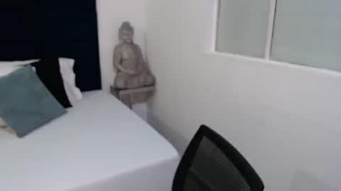 Kylie online show from 09.27.25