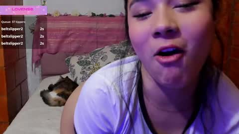 Snapshot of kyomi_beth chatting on 12.19.24 kyomi online show from 12.19.24