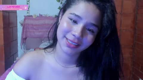 Snapshot of kyomi_beth chatting on 12.28.24 kyomi online show from 12.28.24