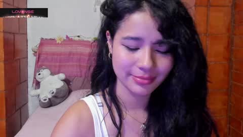 Snapshot of kyomi_beth chatting on 01.08.25 kyomi online show from 01.08.25