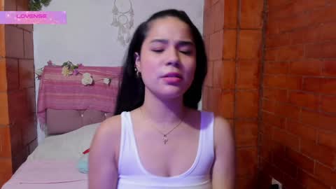 Snapshot of kyomi_beth chatting on 01.20.25 kyomi online show from 01.20.25