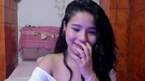 Snapshot of kyomi_beth chatting on 01.29.25 kyomi online show from 01.29.25