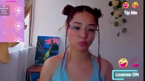 Snapshot of kyomi_beth chatting on 10.06.25 kyomi online show from 10.06.25