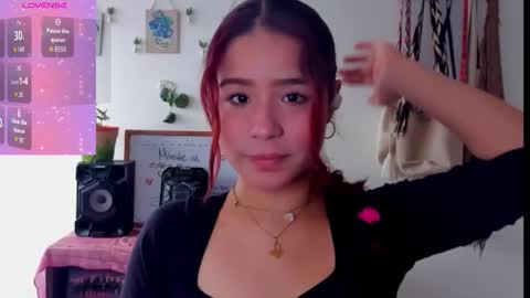 Snapshot of kyomi_beth chatting on 11.21.25 kyomi online show from 11.21.25