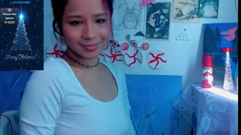 Snapshot of kyomi_beth chatting on 12.16.25 kyomi online show from 12.16.25