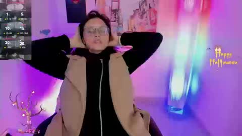 Snapshot of kyomi_chang chatting on 11.21.25 Kyomi online show from 11.21.25