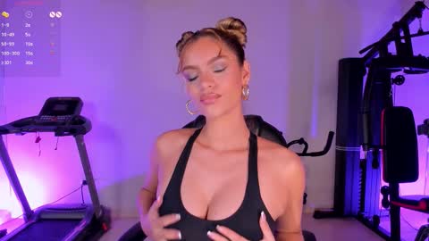 Snapshot of kyomivelvet chatting on 02.25.26 Kyomi Velvet online show from 02.25.26