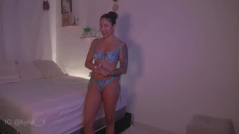 schedule 300 pm - 1100pm colombia time online show from 02.07.25