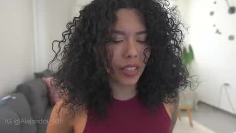 schedule 300 pm - 1100pm colombia time online show from 01.09.26