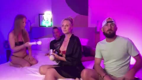 KyShortCake online show from 04.25.26