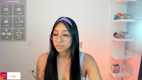 IG  online show from 11.04.25