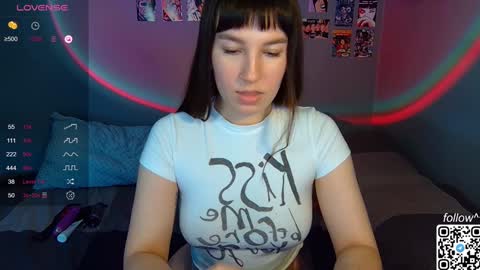 Victoria online show from 01.14.25
