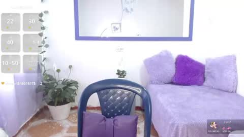 Snapshot of la_negritaa chatting on 06.25.26 Sara online show from 06.25.26