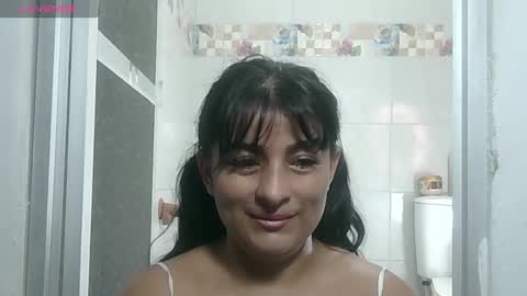 Snapshot of la_wuaifu1 chatting on 11.08.25 la_wuaifu1 online show from 11.08.25