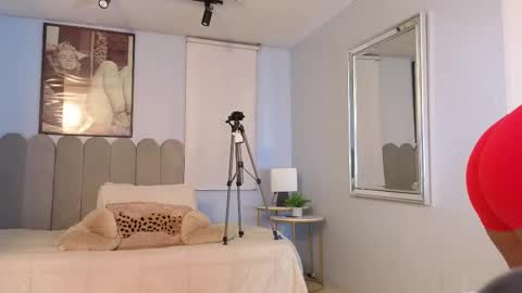 Cris  online show from 02.13.25