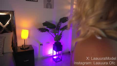 Only Fans  laauura online show from 02.21.25
