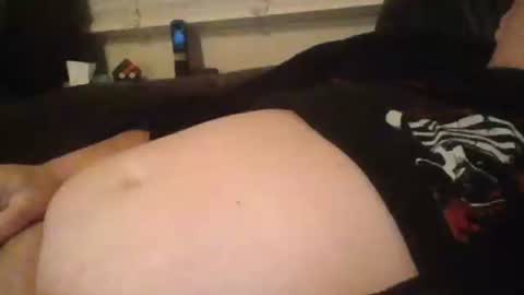 Snapshot of labialuv2suck chatting on 10.28.25 labialuv2suck online show from 10.28.25