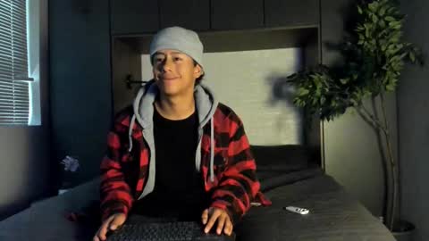 Snapshot of labrinthteasing chatting on 09.23.25 labrinthteasing online show from 09.23.25