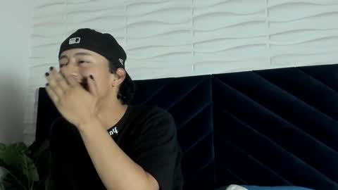 Snapshot of labrinthteasing chatting on 10.20.25 labrinthteasing online show from 10.20.25