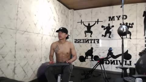 Snapshot of labrinthteasing chatting on 11.12.25 labrinthteasing online show from 11.12.25