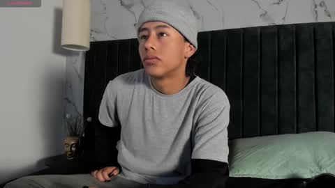 Snapshot of labrinthteasing chatting on 11.28.25 labrinthteasing online show from 11.28.25