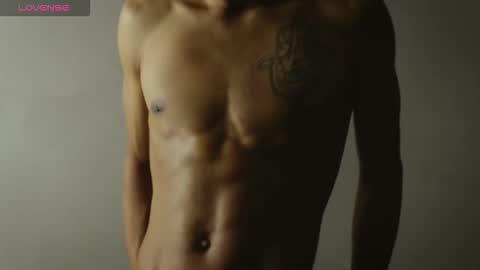 Snapshot of labrinthteasing chatting on 12.01.25 labrinthteasing online show from 12.01.25