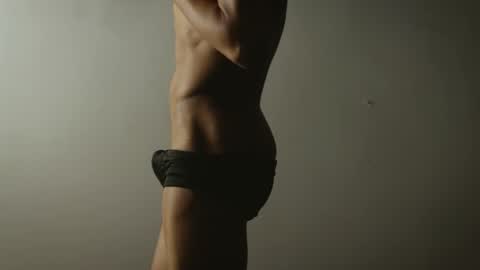 Snapshot of labrinthteasing chatting on 12.04.25 labrinthteasing online show from 12.04.25