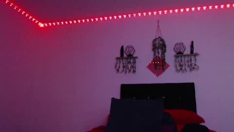 labrinthteasing online show from 04.15.26