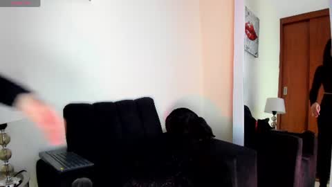 Snapshot of lace_victoria chatting on 06.14.26 lace_victoria online show from 06.14.26