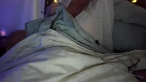 Snapshot of laceygrl chatting on 01.26.25 Lacey online show from 01.26.25